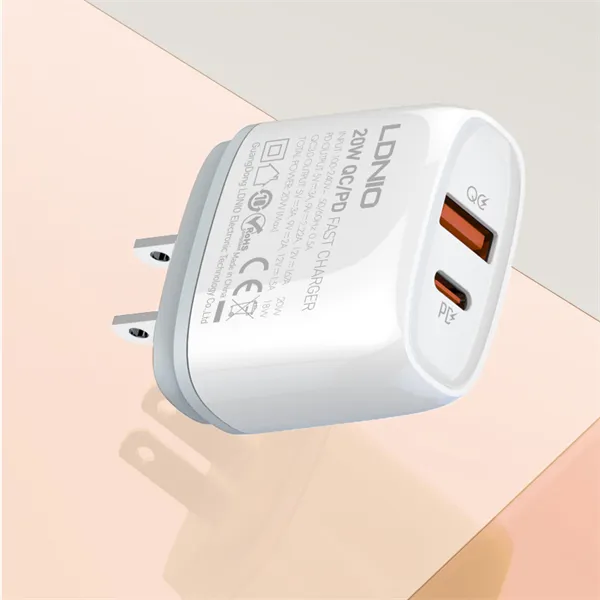 Ldnio Q229 20W PD+QC3.0 Fast Charger With Cable (3) Ldnio Q229 20W PD+QC3.0 Fast Charger With Cable