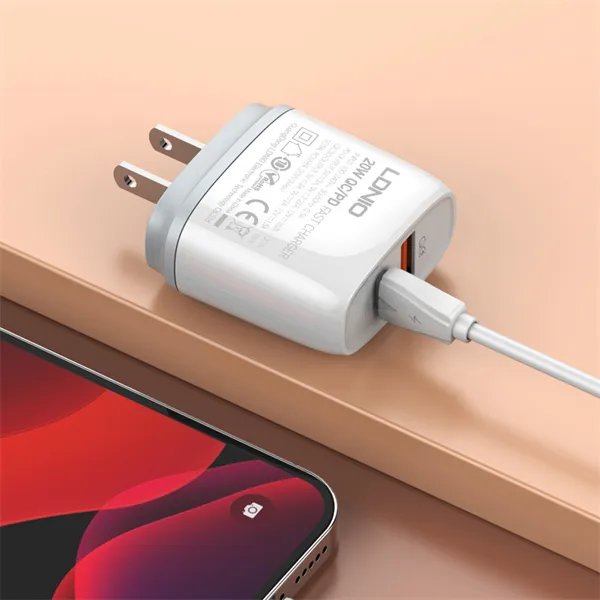 Ldnio Q229 20W PD+QC3.0 Fast Charger With Cable (4) Ldnio Q229 20W PD+QC3.0 Fast Charger With Cable